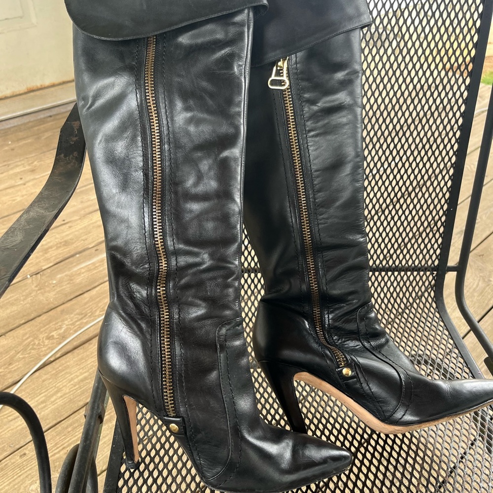 Steve Madden smokin black leather knee-high  boots spike heel, size 8.5.